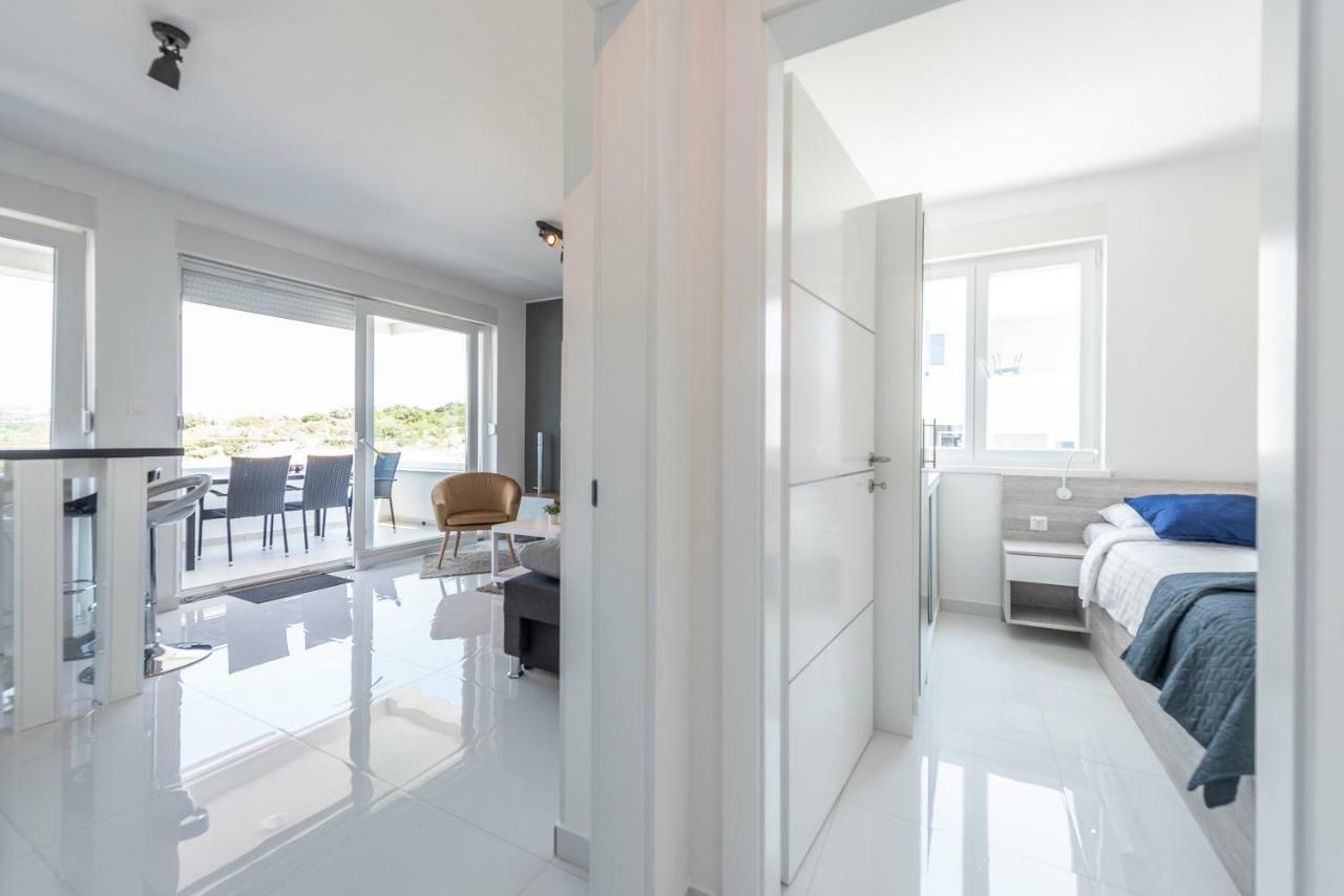Adris 2 Luxury Modern Apartment With A Pool Novalja Exterior foto