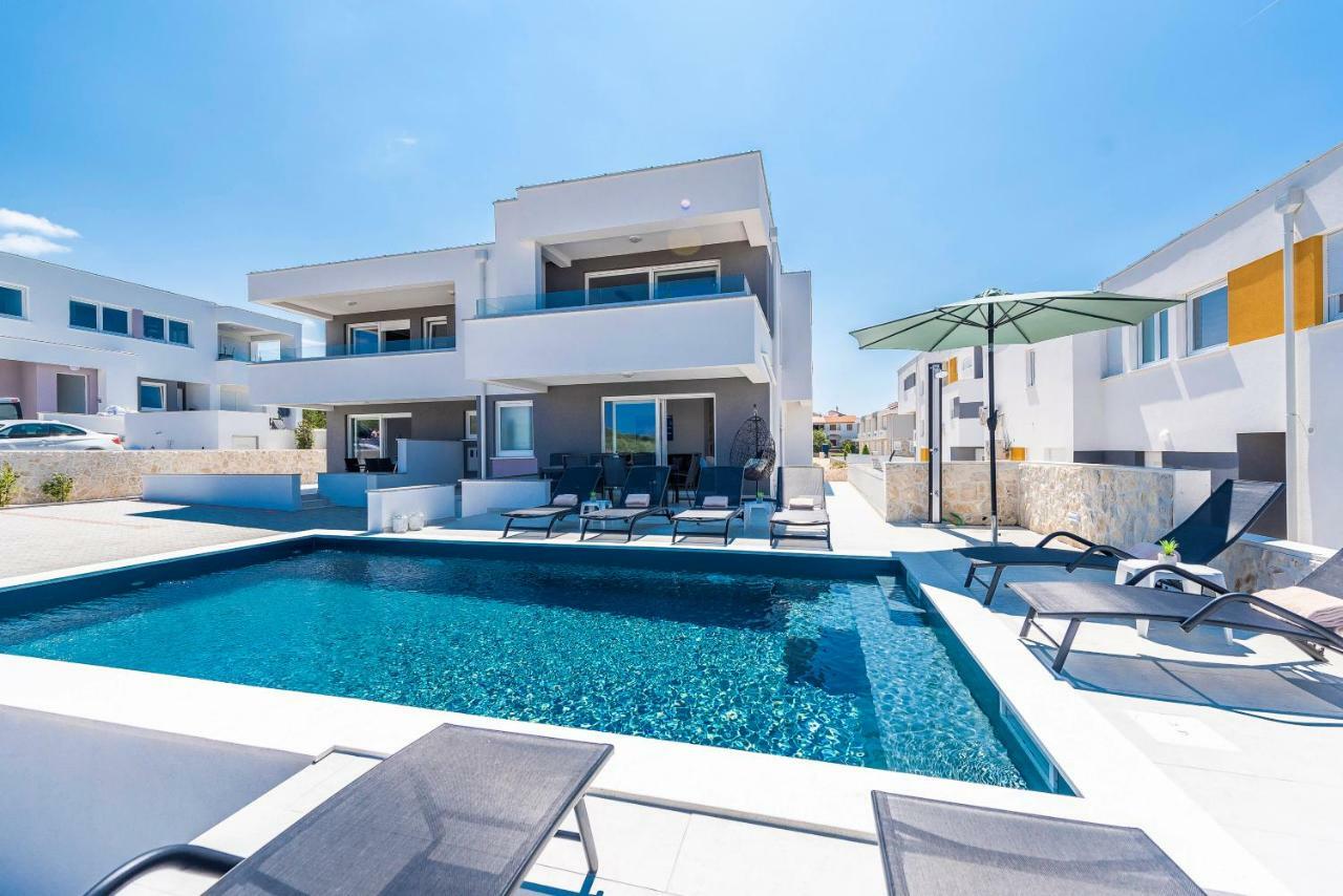 Adris 2 Luxury Modern Apartment With A Pool Novalja Exterior foto